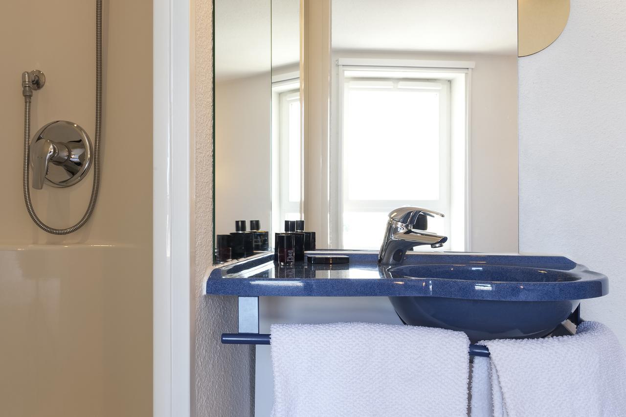 Ibis Budget Bezons Bagian luar foto