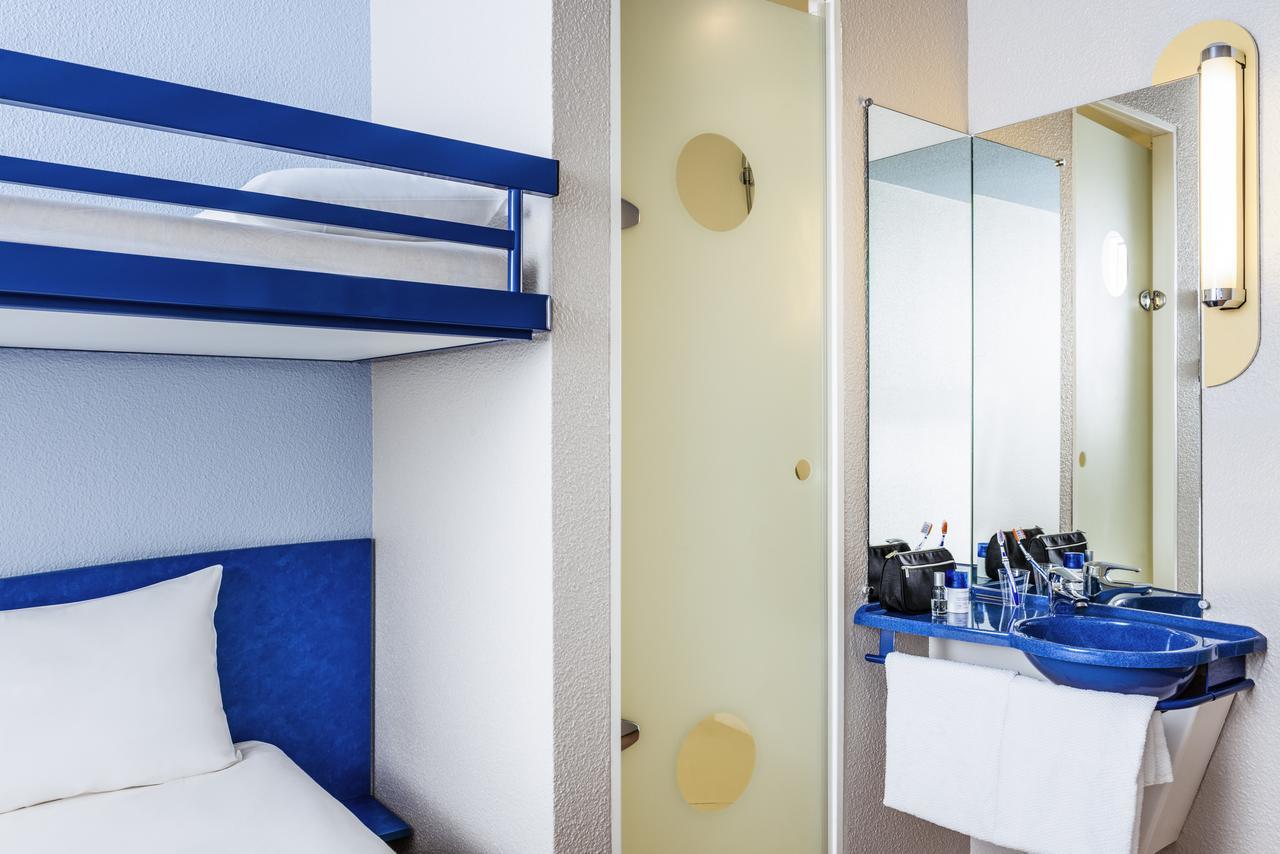 Ibis Budget Bezons Bagian luar foto